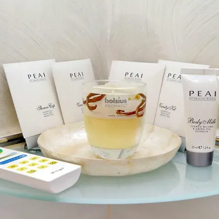 Luxury Rom